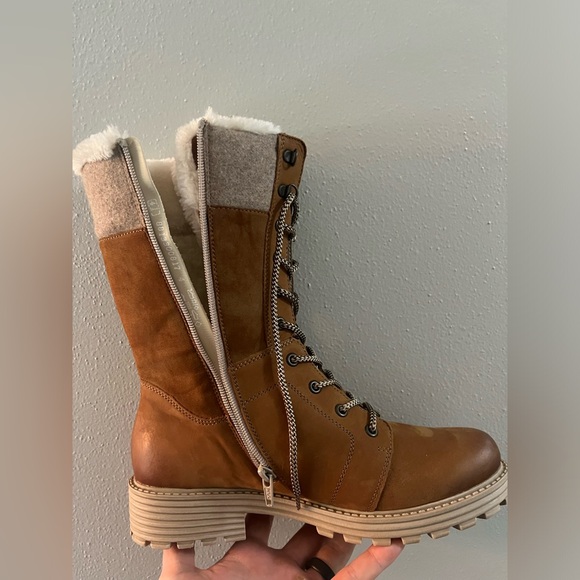 New, never worn - Remonte Women’s Boot - Size 10-10.5 - Picture 6 of 6